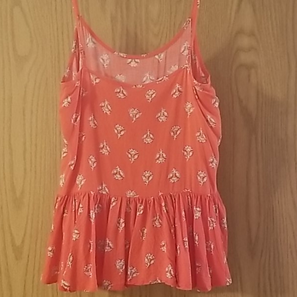 Flowey Crop Top - Picture 3 of 6